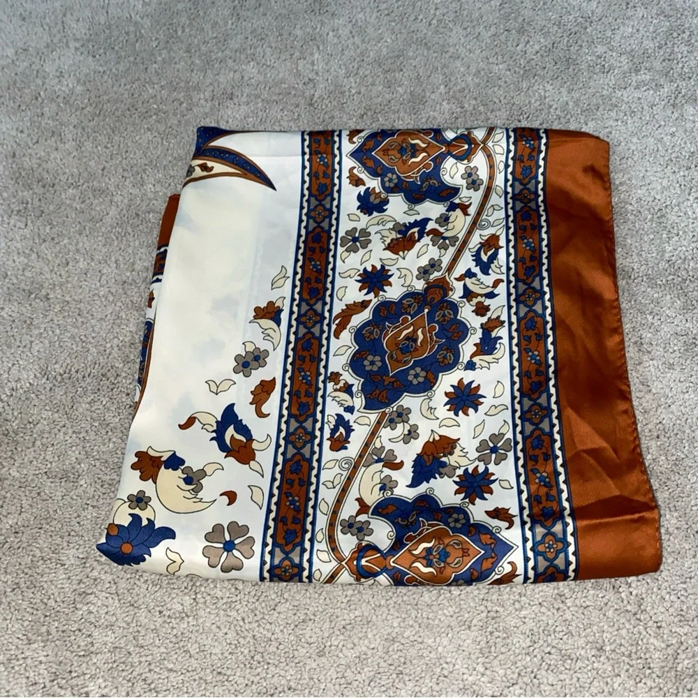 Bursa Vintage Silk Scarf  37” X‎ 37” Multicolored